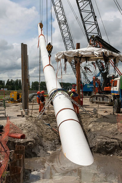 Construction of Beverwijk-Wijngaarden gas transport pipeline