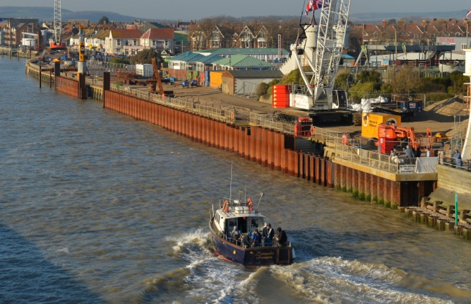 Littlehampton Flood Alleviation Wall Sheet Piling