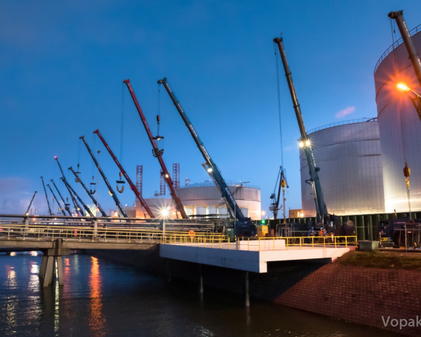 Connection between Vopak terminals in the Botlek area