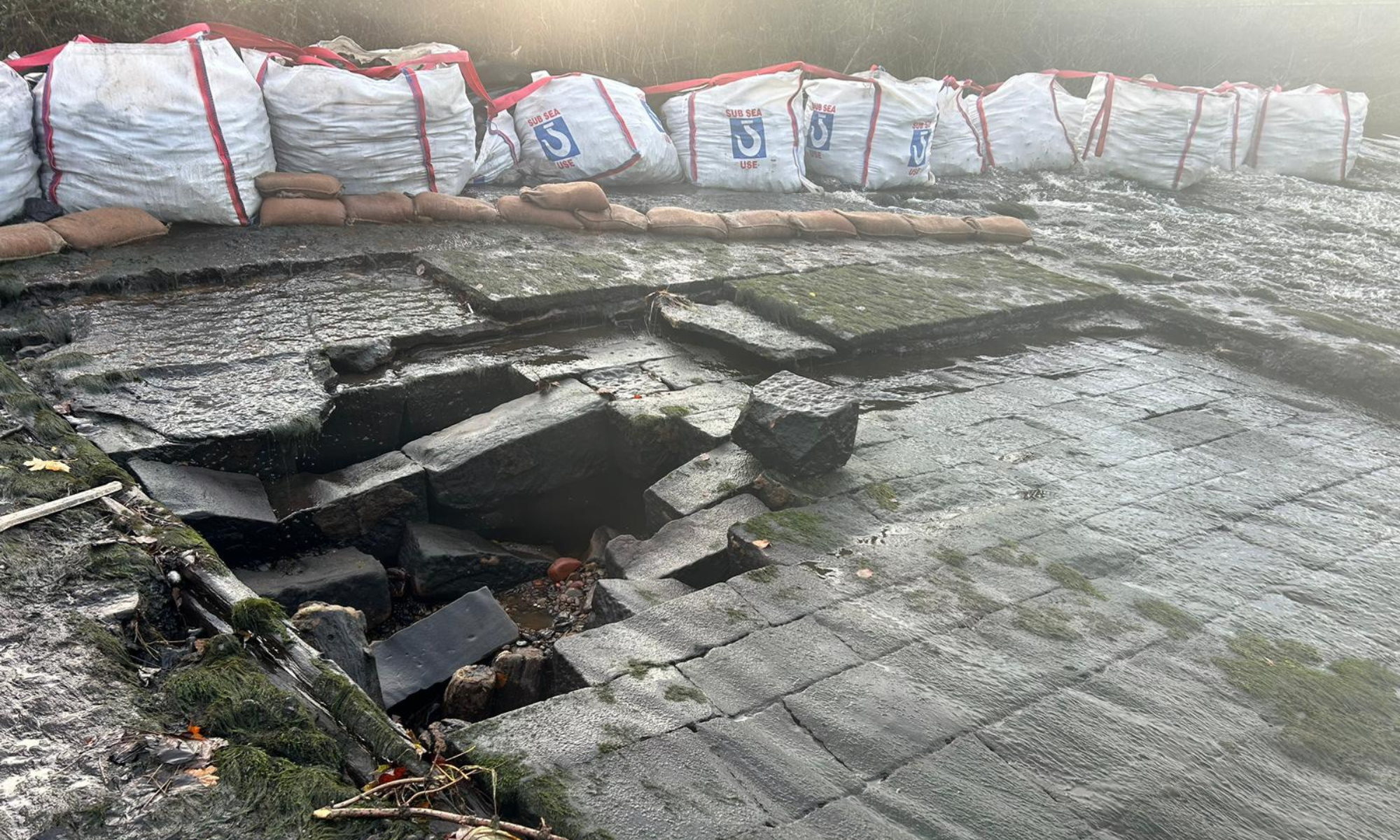 Rocks displaced on the Northenden Wier